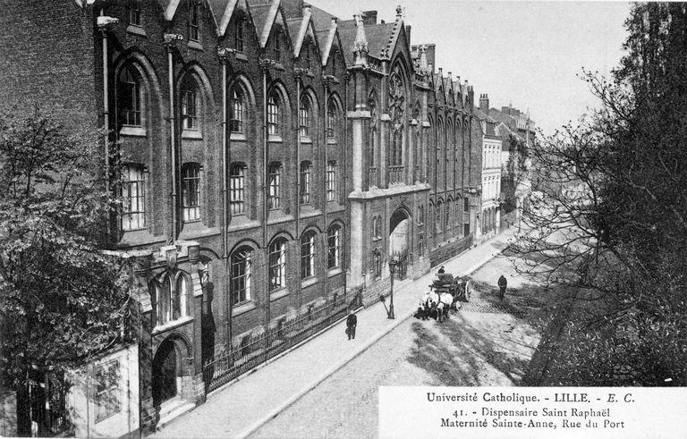 Façade sur la rue du Port, vue générale.