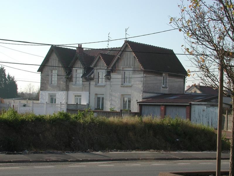 Maison de porions à 2 logements, de type ME77, vue générale.