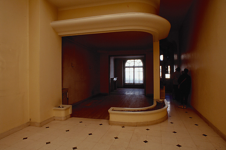 Intérieur : vue de l'ensemble salon-salle-à-manger.