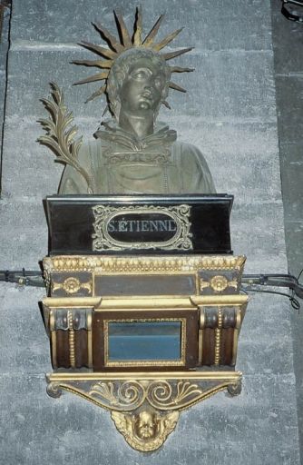 Vue générale du buste de saint Etienne.