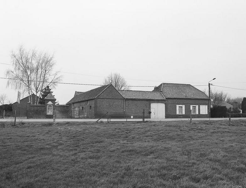 Ferme et oratoire, 1487 route de Tournai.