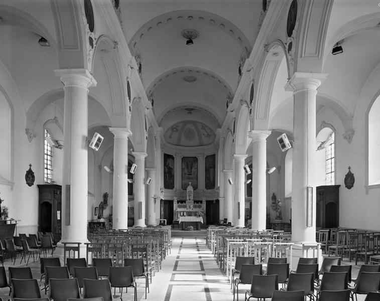 Vue générale intérieure, vers le choeur.