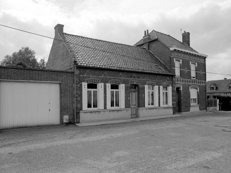 Vue générale de trois quarts.