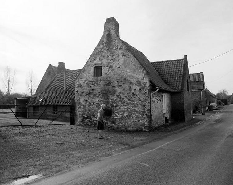 137, rue de la Caisse, pignon.