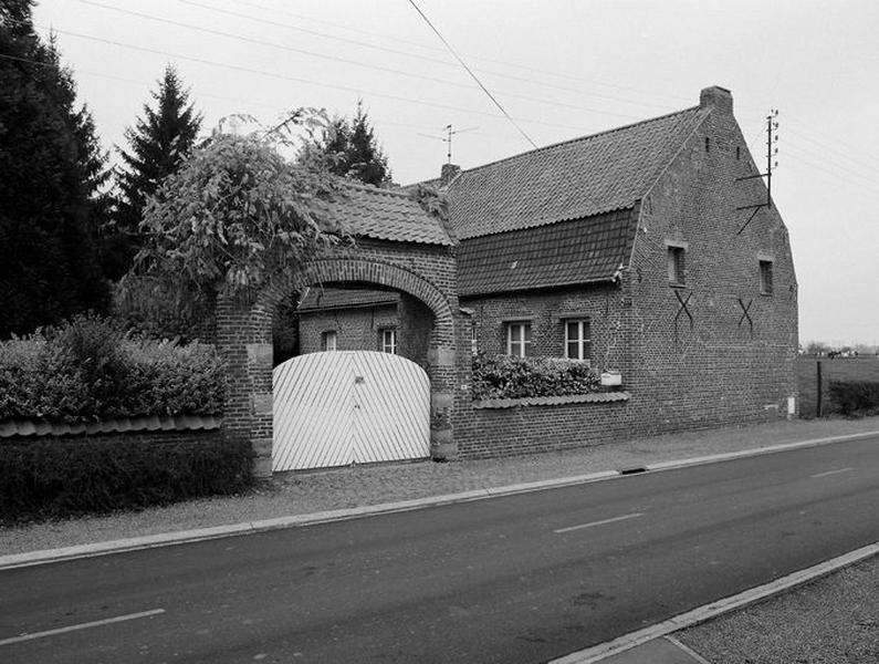 Ferme, 81, rue Molière, vue générale.