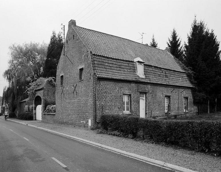 Ferme, 81, rue Molière, le logis.