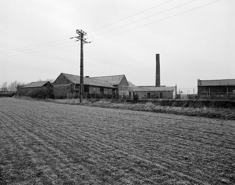 La briqueterie-tuilerie, rue H. Fivet.