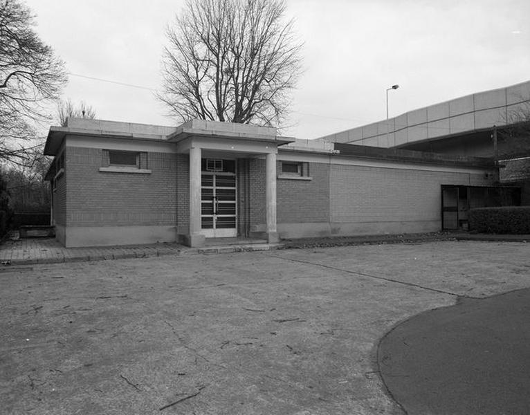 Batiment abritant la morgue, situé au sud de l'entrée secondaire de l'établissement, élévation antérieure, vue de face.