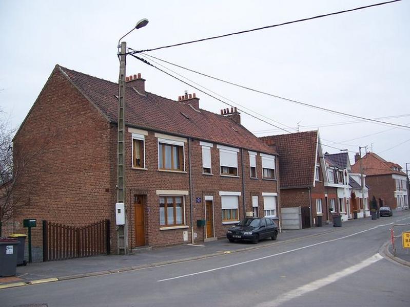 Maisons reconstruites en série, 17, 23, 29 rue des Soeurs-Liesse.