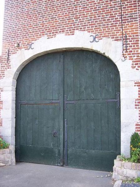 Porte charretière, 190 avenue du Général-Leclerc.
