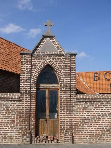 Oratoire Notre-Dame de Lourdes, dépendant de la ferme située 185, rue Stanislas-Machynia.