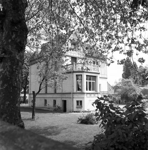 Maison d'ingénieur, vue postérieure, 193 rue Emile Basly.