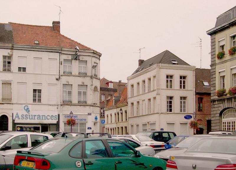 Rang nord-ouest : traitement des angles avec la rue Saint-Christophe.