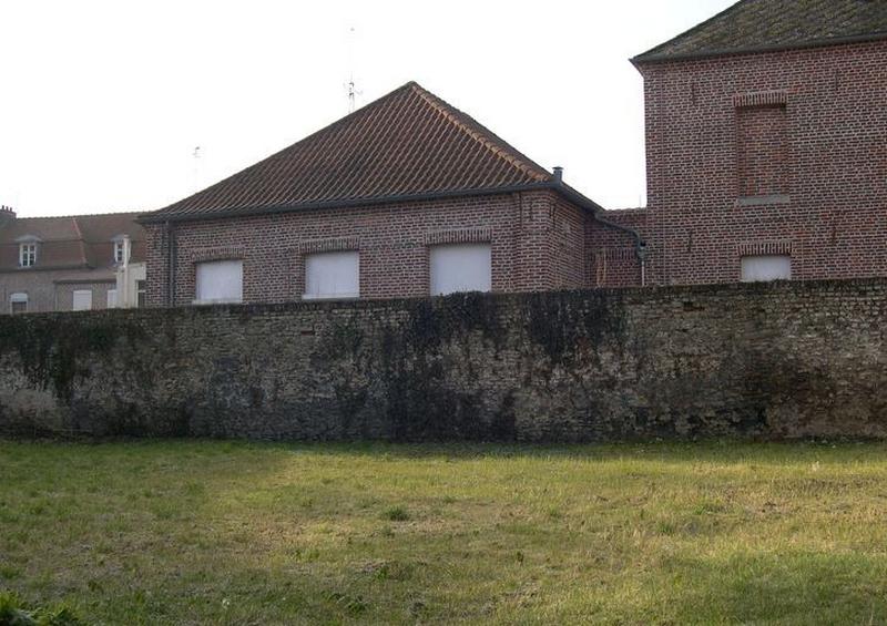 Salle d'asile, puis école maternelle, actuellement centre de formation et cyberbase