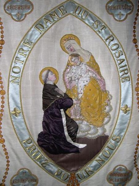 Détail : scène centrale, la Vierge remettant le rosaire à saint Dominique.