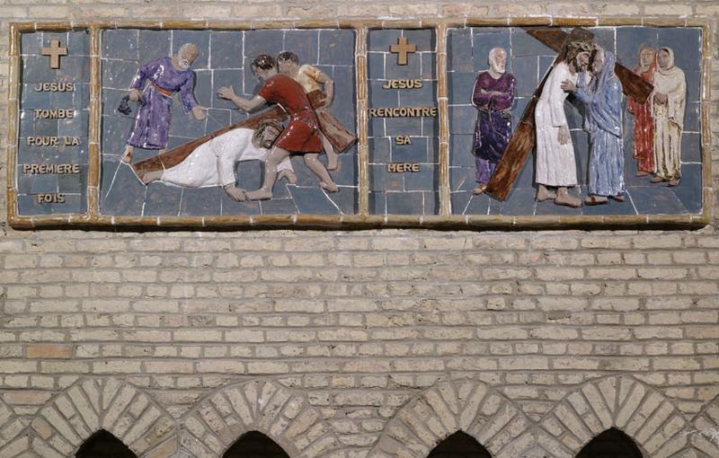 IIIème et IVème stations : Jésus tombe pour la première fois. Jésus rencontre sa mère.