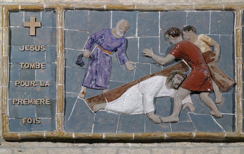 IIIème station : Jésus tombe pour la première fois.