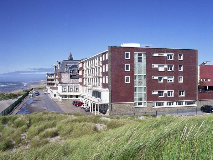 Elévation générale sur la plage, vue en enfilade prise depuis le sud.