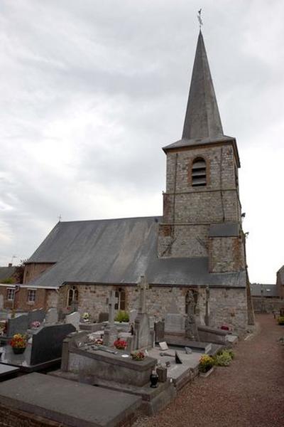 Vue générale de l'église Saint-Quinibert.