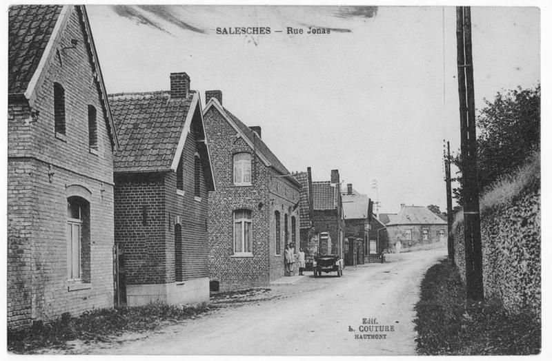 Vue de la rue Jonas (actuelle rue Georges-Caffiaux) au début du 20e siècle.