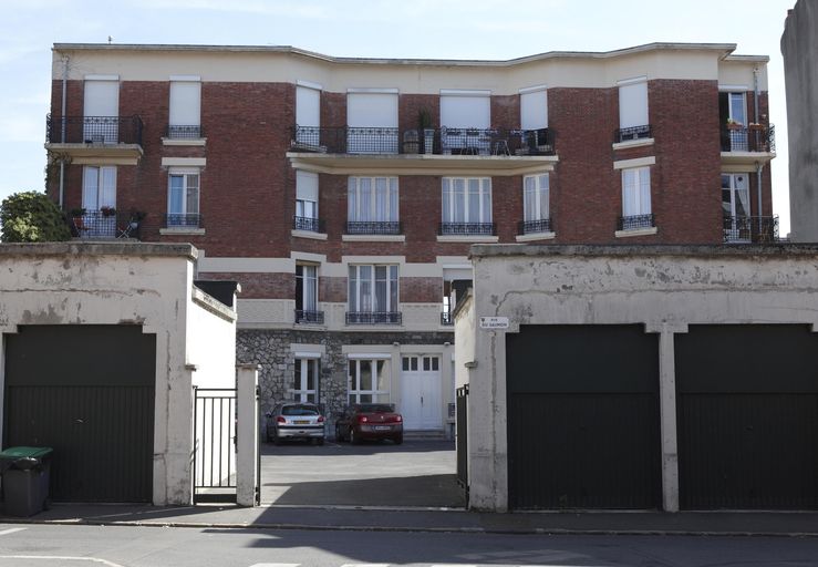 Vue sur cour de l'iimeuble.