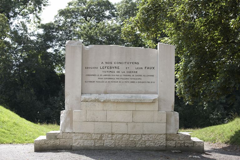 Vue générale du revers.