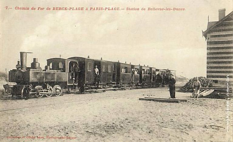 Un train dans la station de Bellevue, carte postale ancienne, sans date (collection particulière).