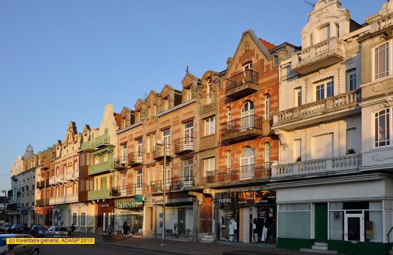 Vue générale de l'immeuble de l'avenue du Général-de-Gaulle. ; Les immeubles de l'avenue du Général-de-Gaulle.