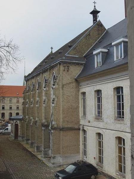 Bâtiment administratif et chapelle