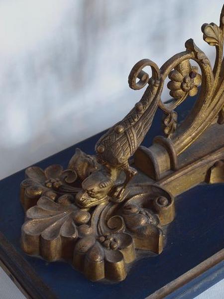 Vue de détail du bâti de suspension