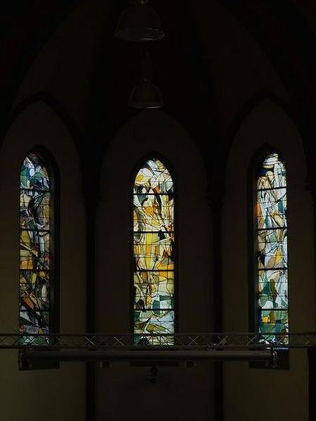 Vue générale des vitraux du choeur