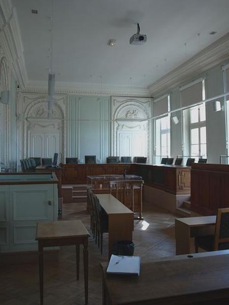 Salle des assises B : vue partielle