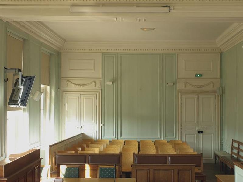 Salle des assises B : vue partielle