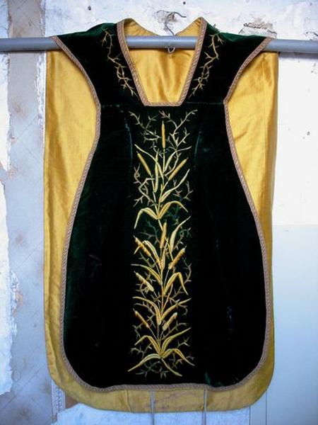 Chasuble : vue générale, devant
