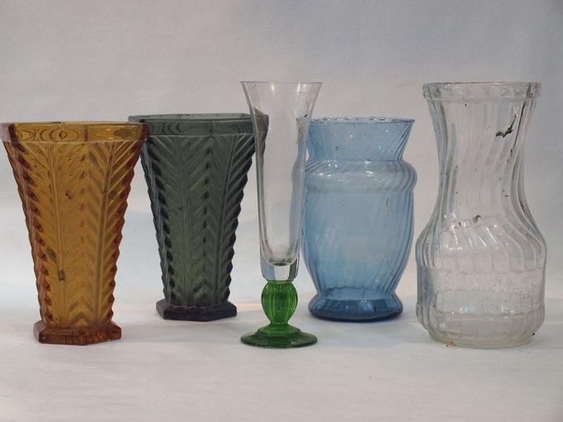 Onze vases d'autel