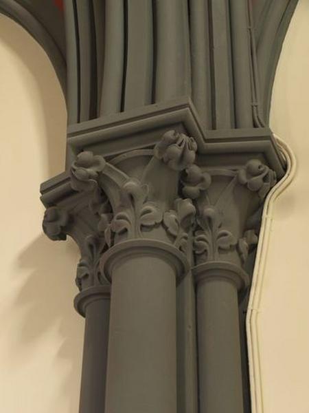 Chapelle, intérieur : chapiteau
