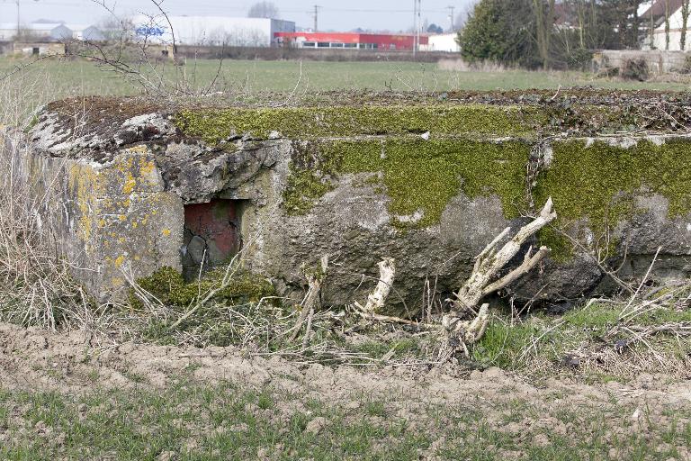 Détail de l'ouvrage en L précécent. Cette niche était-elle destinée à accueillir des munitions ?