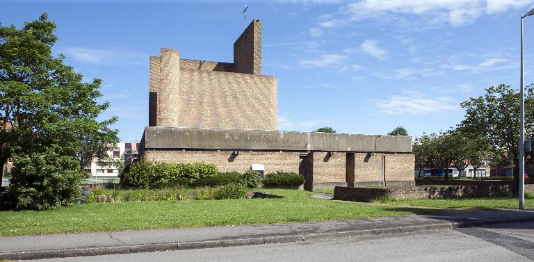 Élévation sud de l'église.