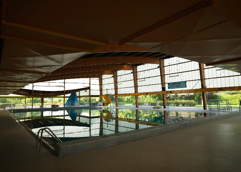 Vue générale du bassin sportif, depuis le "foyer".