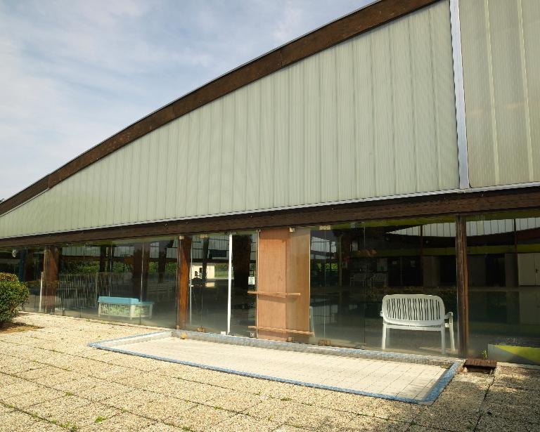 Détail d'un des pédivules extérieurs, donnant accès aux terrasses et pelouses.