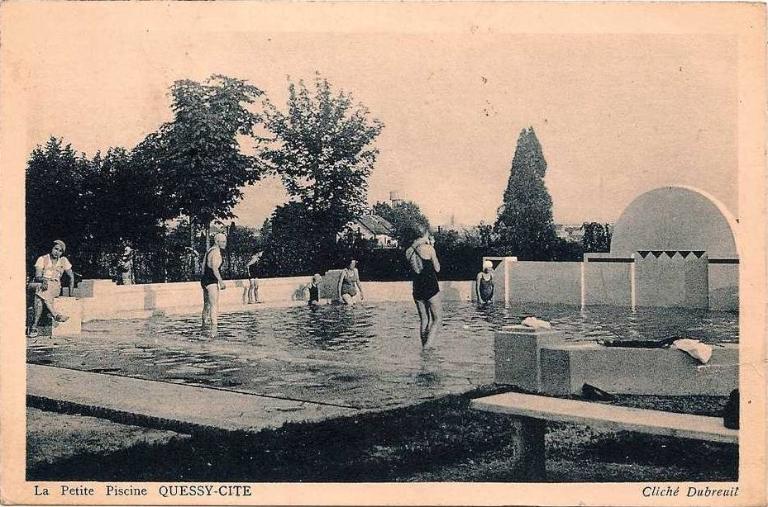 Vue du petit bassin de la piscine de la cité des cheminots de Tergnier (Quessy), carte postale, vers 1930 (coll. part.).