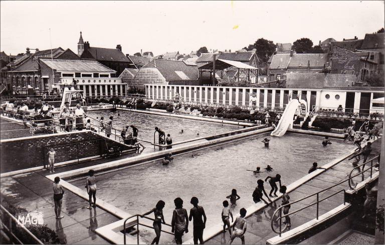 La piscine du Cateau-Cambresis, carte postale, vers 1955 (coll. part.).