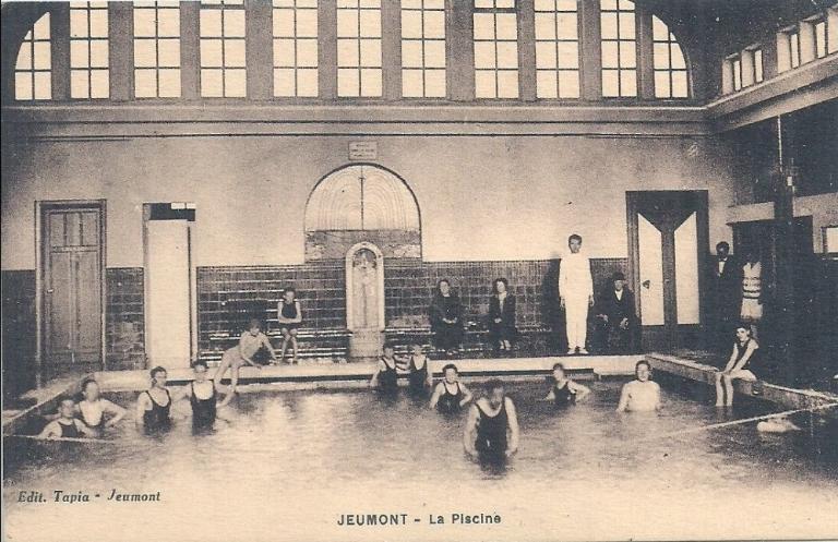 Jeumont (Nord), baigneurs dans le bassin de natation, carte postale, vers 1930 (coll. part.).