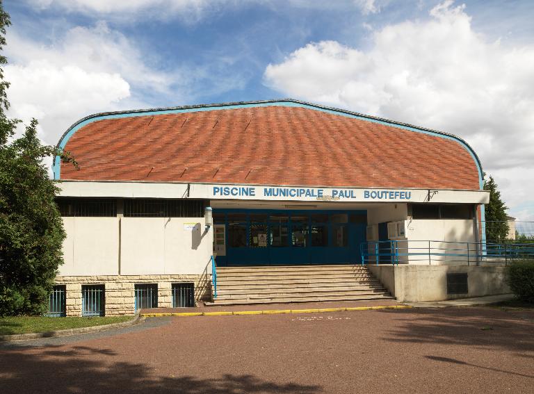 Portique d'entrée. 