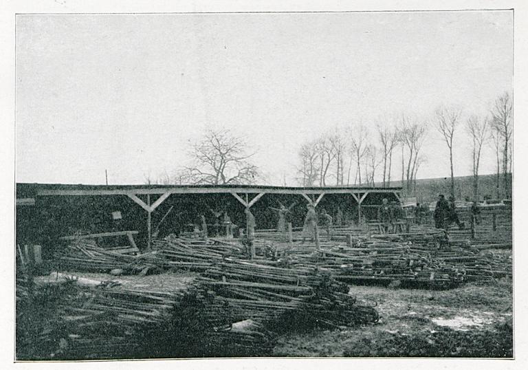 Atelier de cintrage des fers à béton. in: Deutsche Frontbauarbeit im Kriege, p.127
