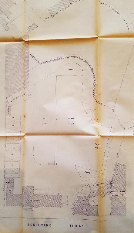 Plan du bassin de l'Ecole de natation prééxistante (AN ; 19800382/234). 