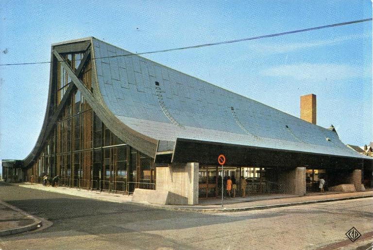 Vue générale de la piscine de Berck-Plage, carte postale, vers 1970 (coll. part.).