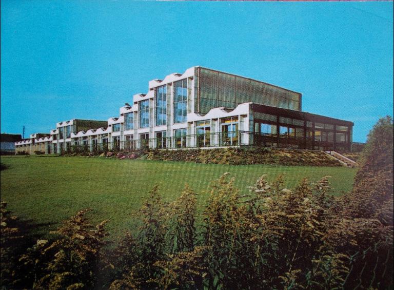 La piscine P.I.A.M. de Lumbres, carte postale, vers 1975 (coll. part.).