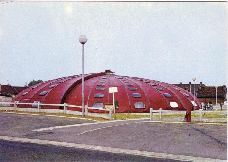 La piscine Tournesol de Barlin, carte postale, vers 1975 (coll. part.).