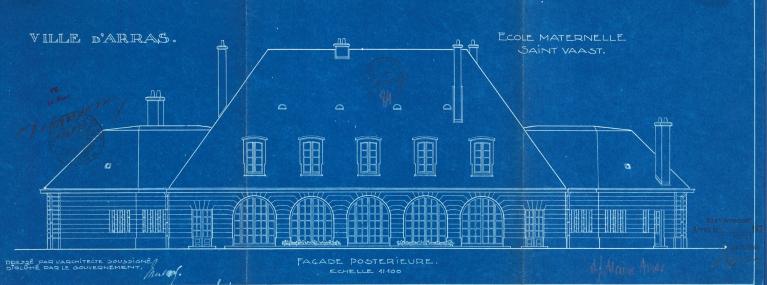 Ville d'Arras. Ecole maternelle Saint-Vaast. Projet de reconstruction. Elévation sur la cour, par Maurice Mulard architecte, vers 1922 (AD Pas-de-Calais ; 10R 4).